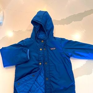 Patagonia Reversible Blue Quilted jacket. Size: 5T